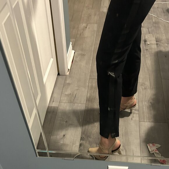 Faux leather Side Detail Crop Black Pants - Picture 6 of 9